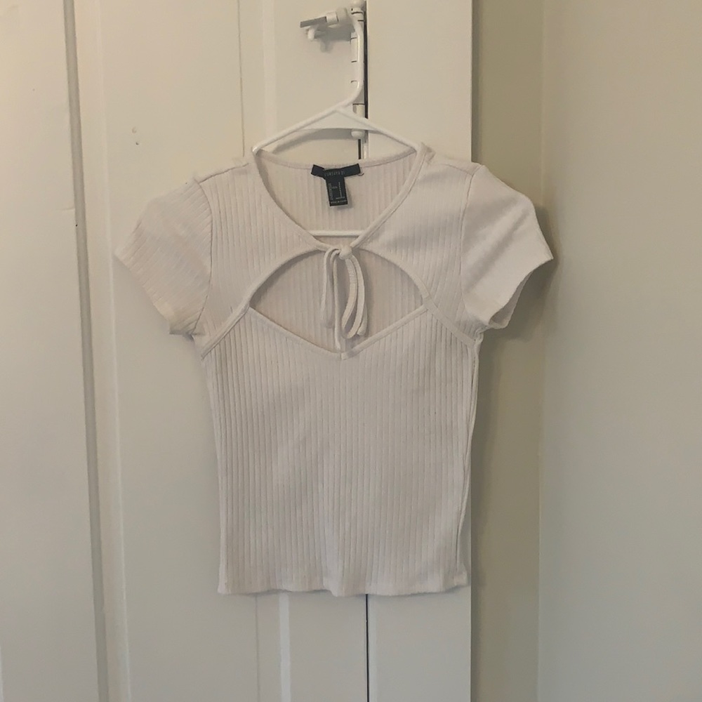 White ribbed cut out top with tie on chest